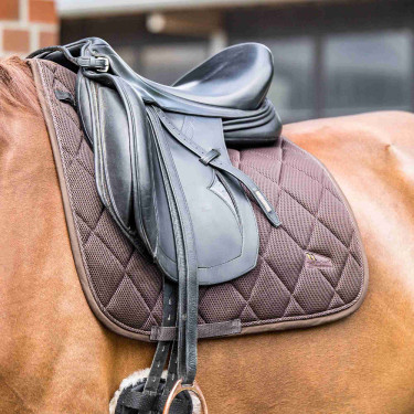Almofada de Sela Airflow 3D Mesh Dressage Back on Track Almofada de Sela Airflow 3D Mesh Dressage Back on Track
