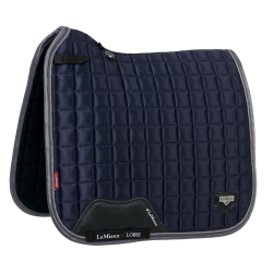 Tapete LeMieux Loire Classic Dressage Square Crepúsculo marinho Azul Tapete LeMieux Loire Classic Dressage Square Crepúsculo marinho Azul