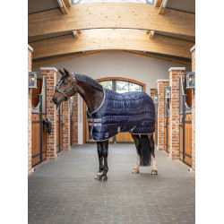 Cobertura LeMieux Arika Stable-Tek 100 g Azul-marinho Cobertura LeMieux Arika Stable-Tek 100 g Azul-marinho